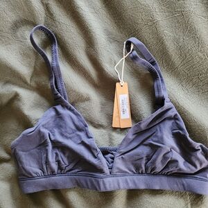 NWT SKIMS triangle bralette, S